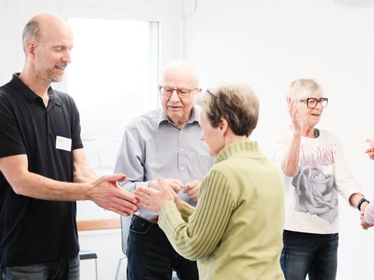 ZGLJT 26 Body Music Komprimiert (18) (1) ZGLJT 26 Body Music Komprimiert (18) (1)