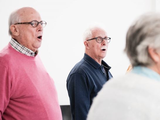 ZGLJT 26 Body Music Komprimiert (39) ZGLJT 26 Body Music Komprimiert (39)