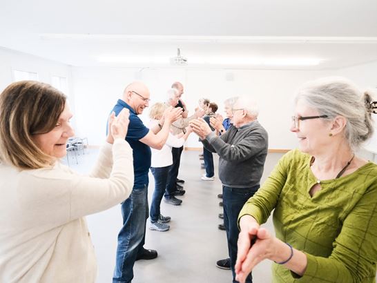 ZGLJT 26 Body Music Komprimiert (4) ZGLJT 26 Body Music Komprimiert (4)