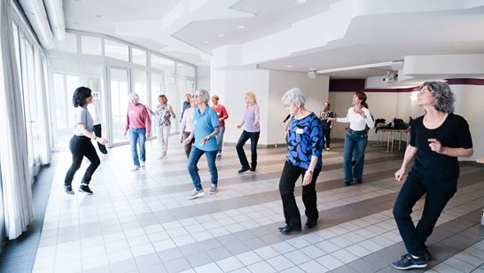 ZGLJT 26 Tanzen (6) ZGLJT 26 Tanzen (6)